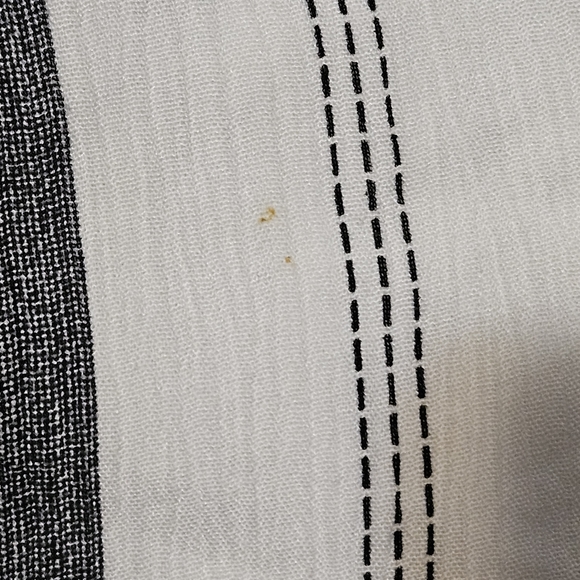 By and By Flowy Linen Capri Like pants - Picture 2 of 8